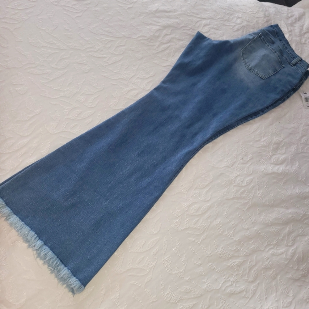 High Rise Flare YMI Jeans Women's Size 18